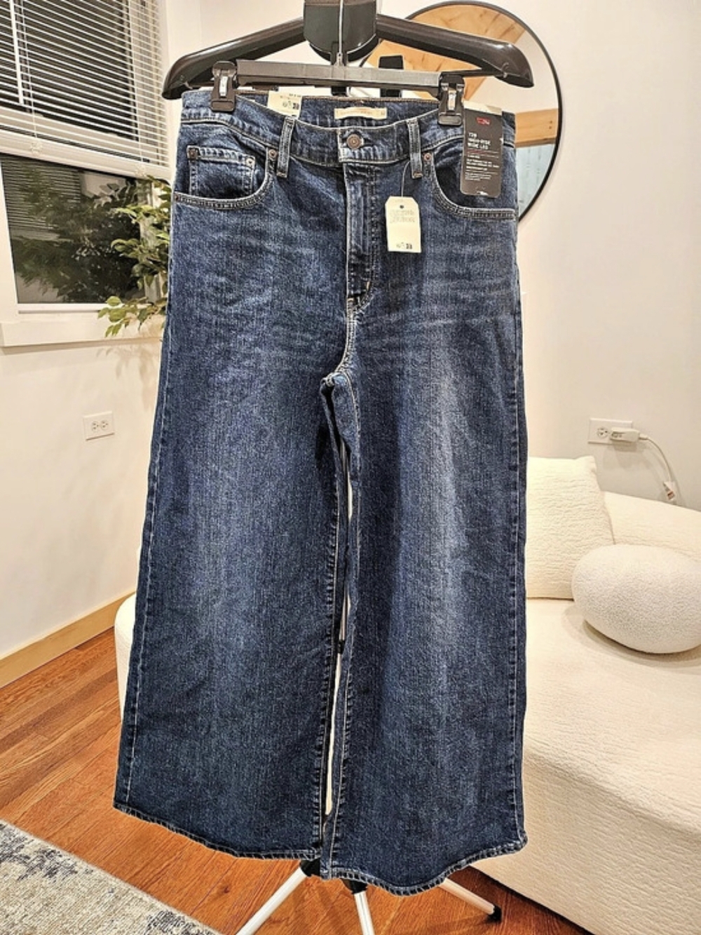 Levi's 728 High-Rise Wide Leg Wide Leg Jeans in Blue W32 L32 NWT
